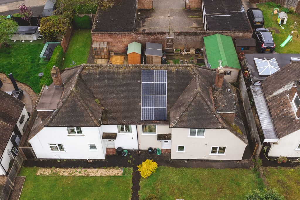 solar panel price bagshot